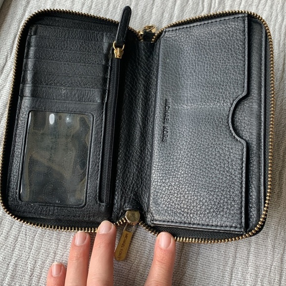 Michael Kors medium sized black zip around wallet with wrist strap - Picture 4 of 11
